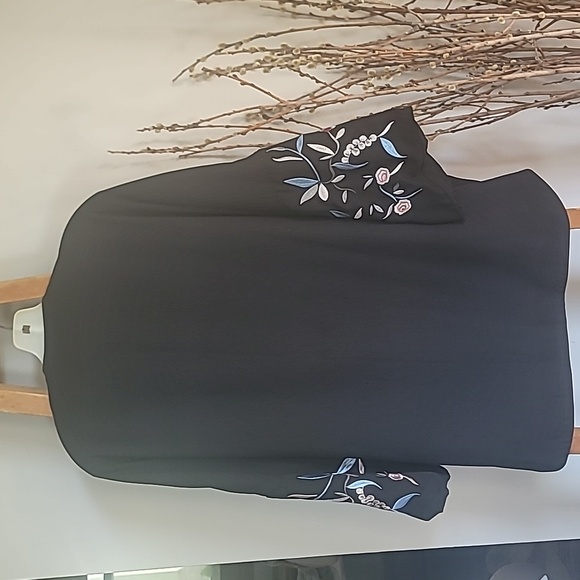 Ruff Hewn Black and Pink Embroidered Kimono - Picture 5 of 5